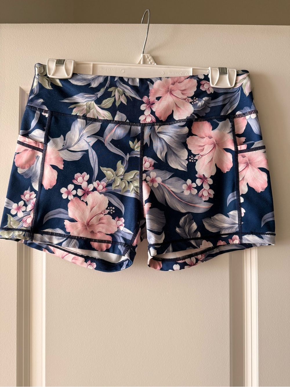 Iab Mfg Navy Floral Women's Performance Athletic Shorts